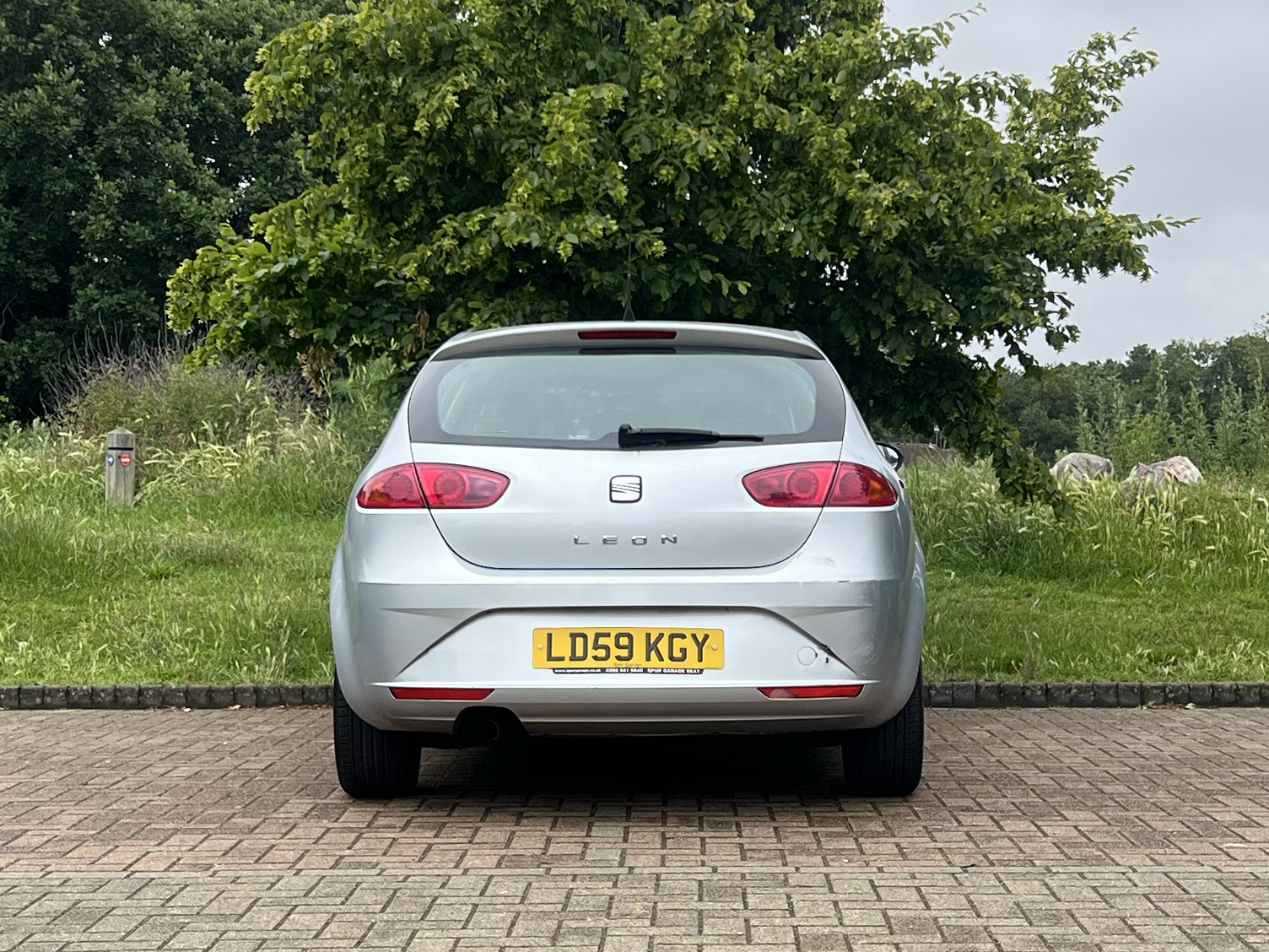 Car image 6