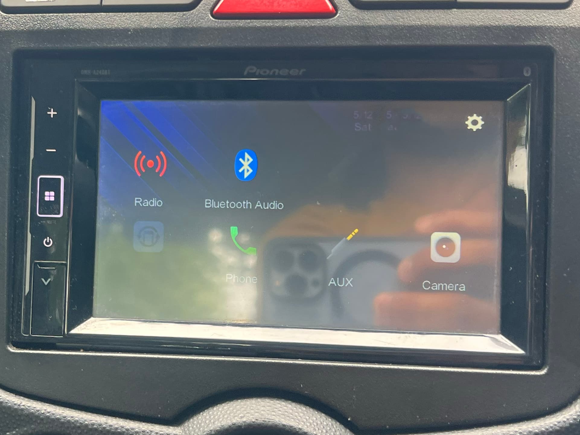Car image 16