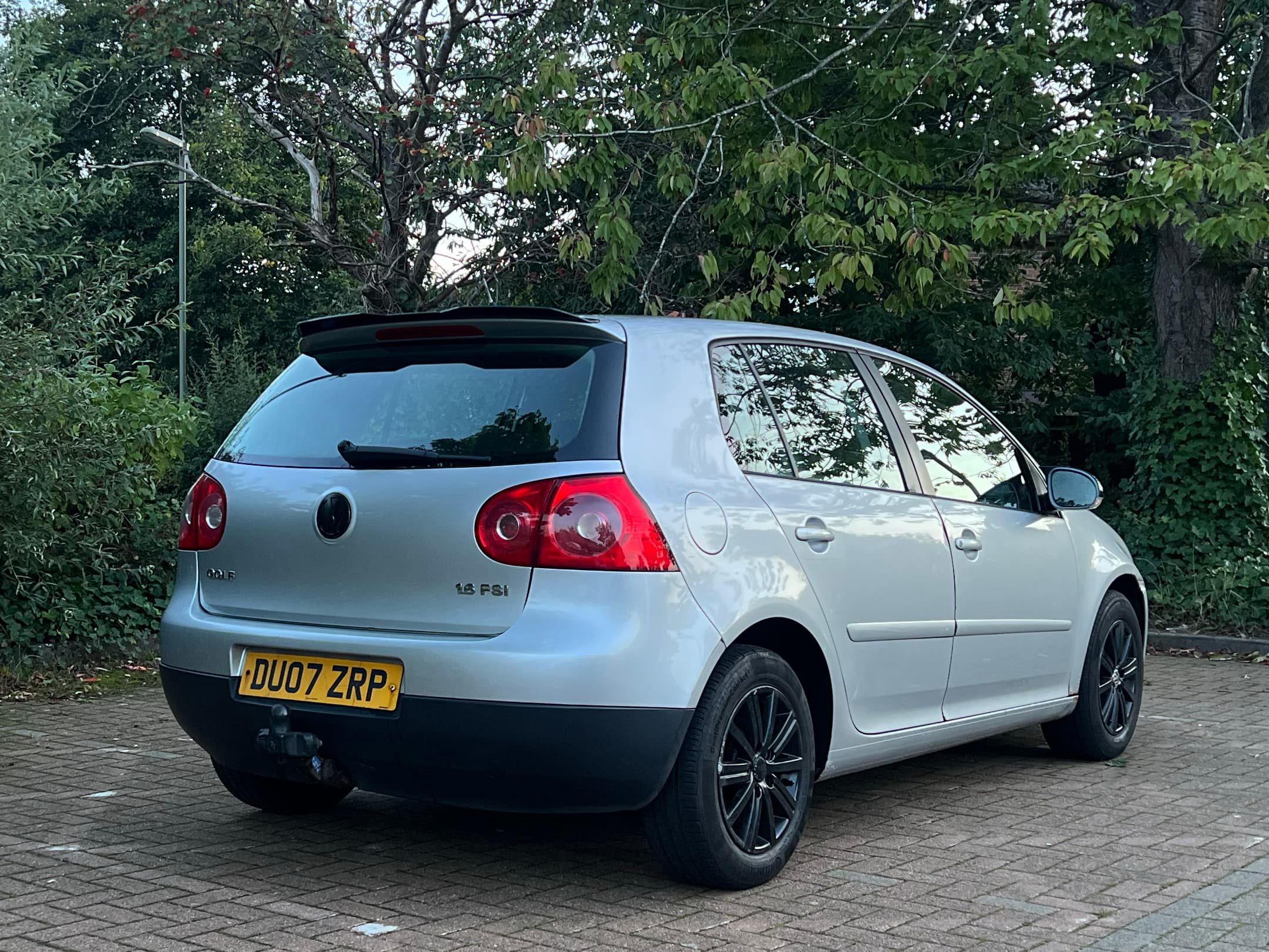 Car image 7