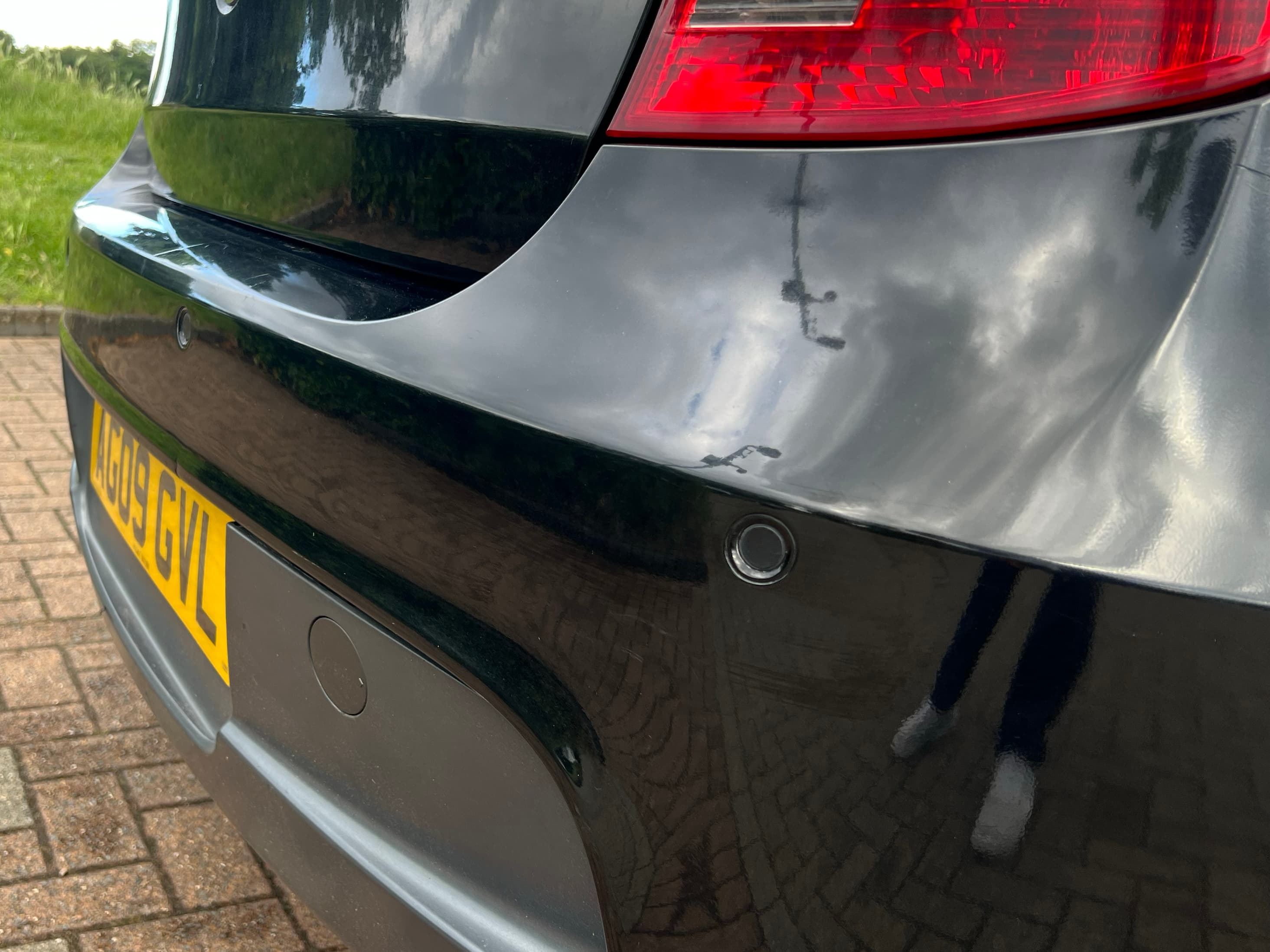 Car image 22