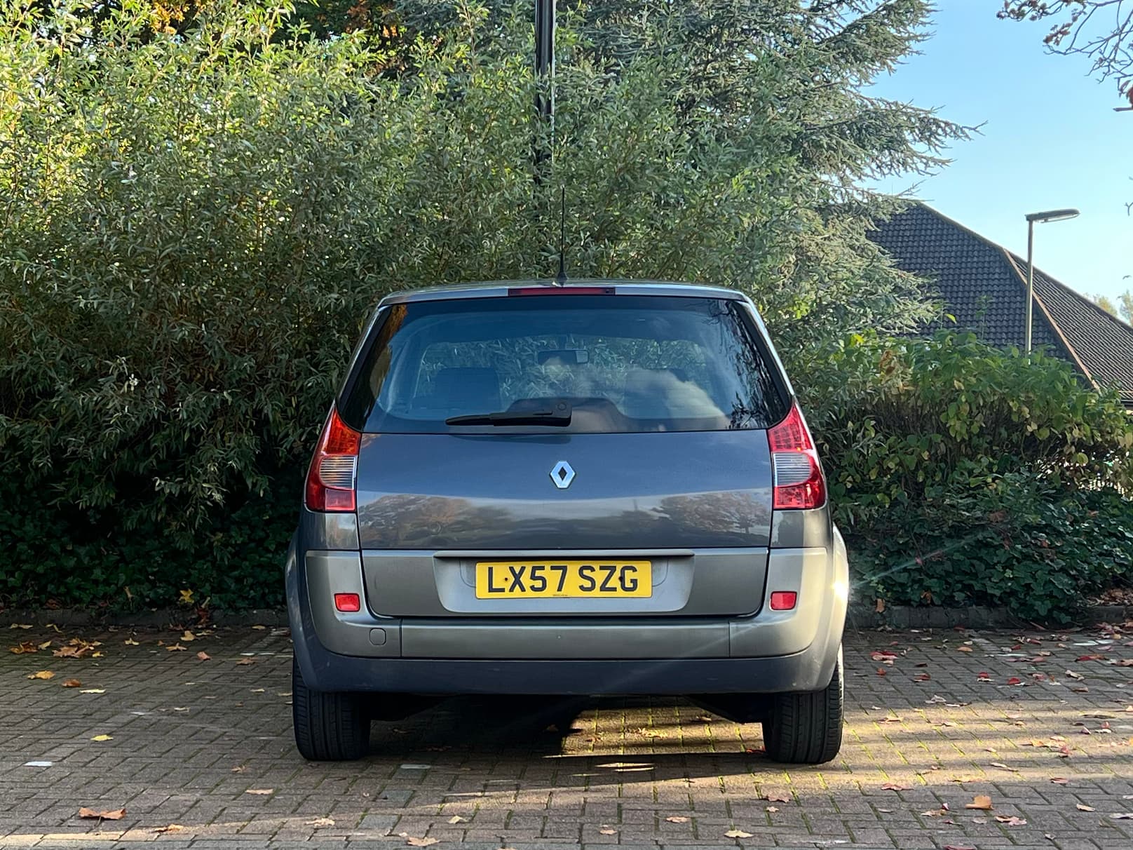 Car image 6