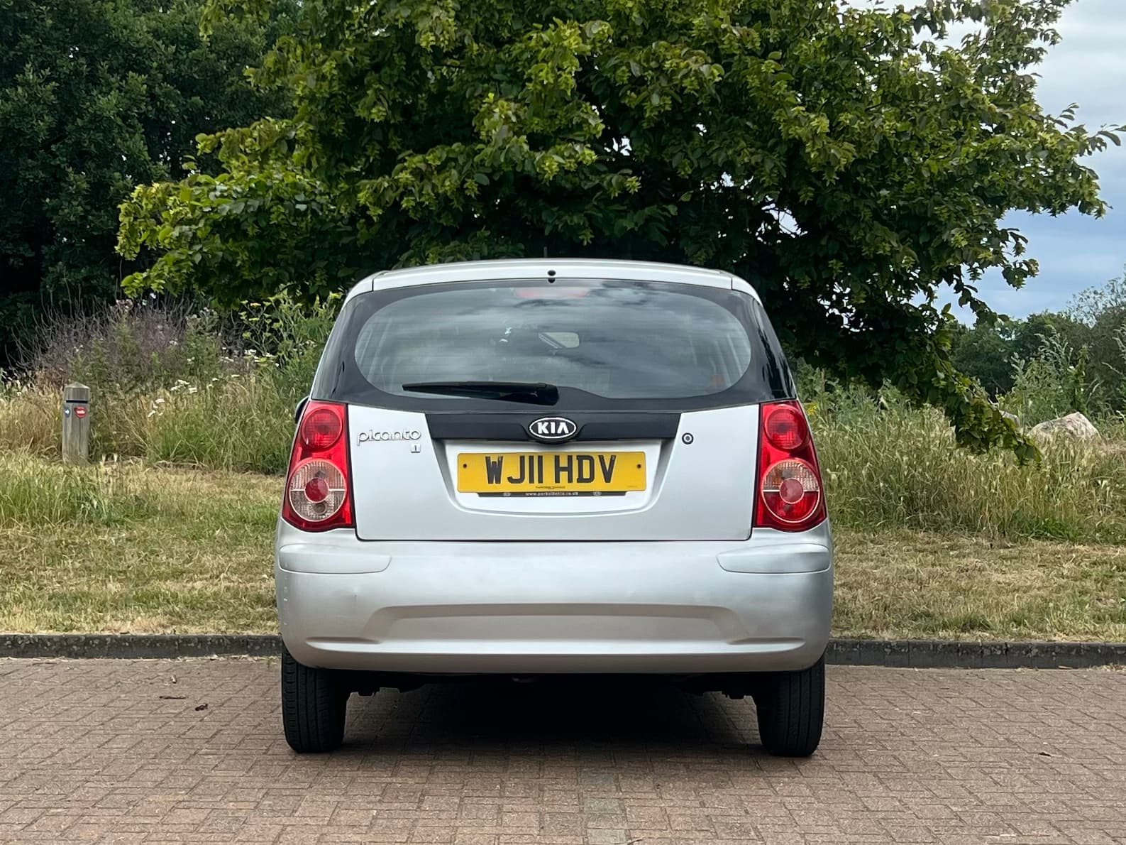 Car image 6