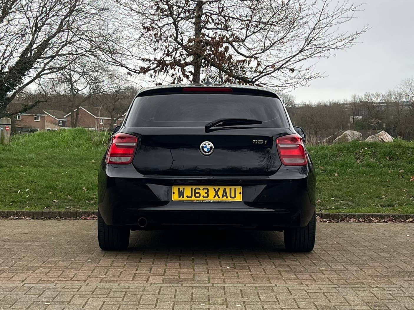 Car image 6