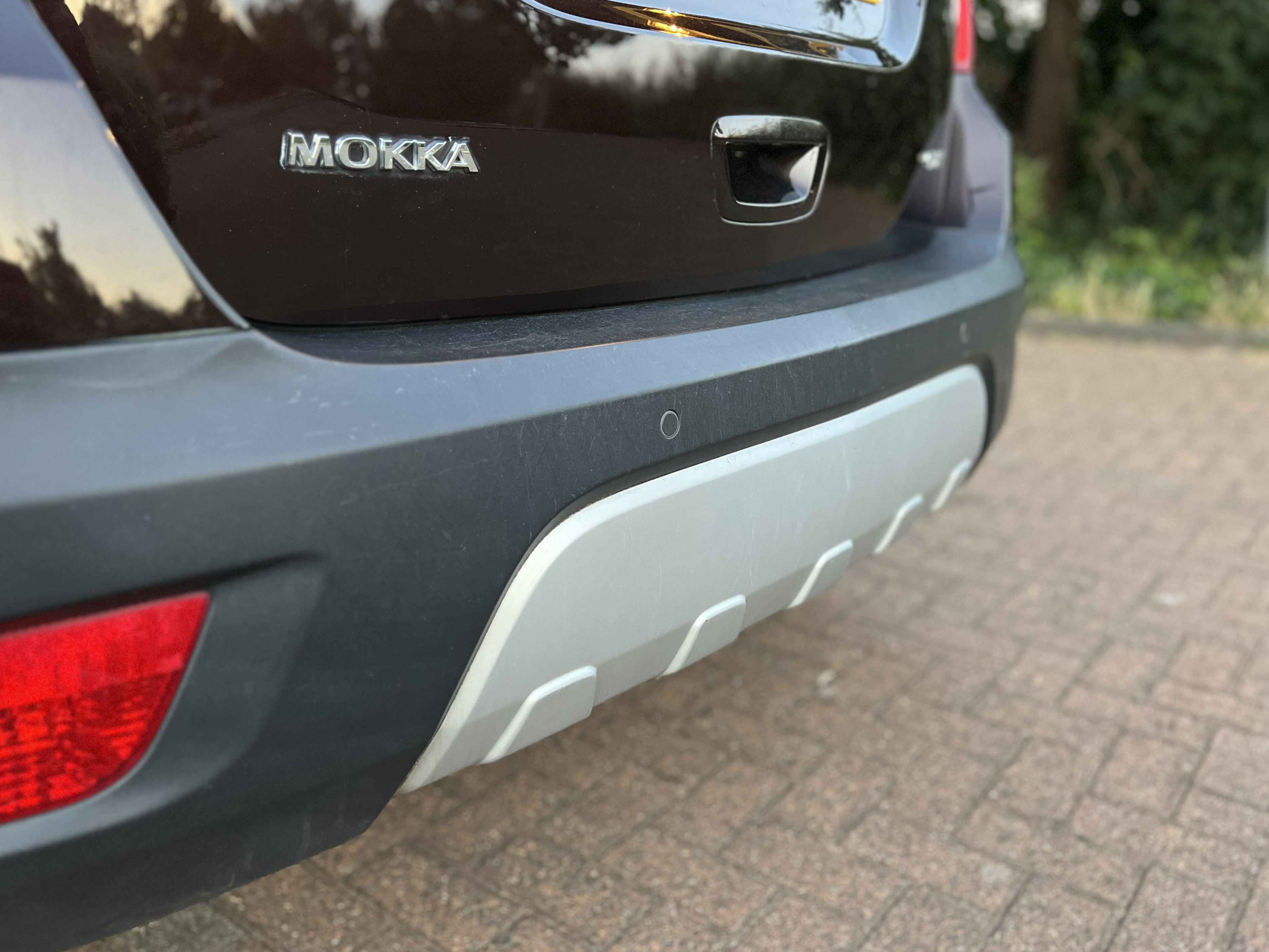 Car image 24