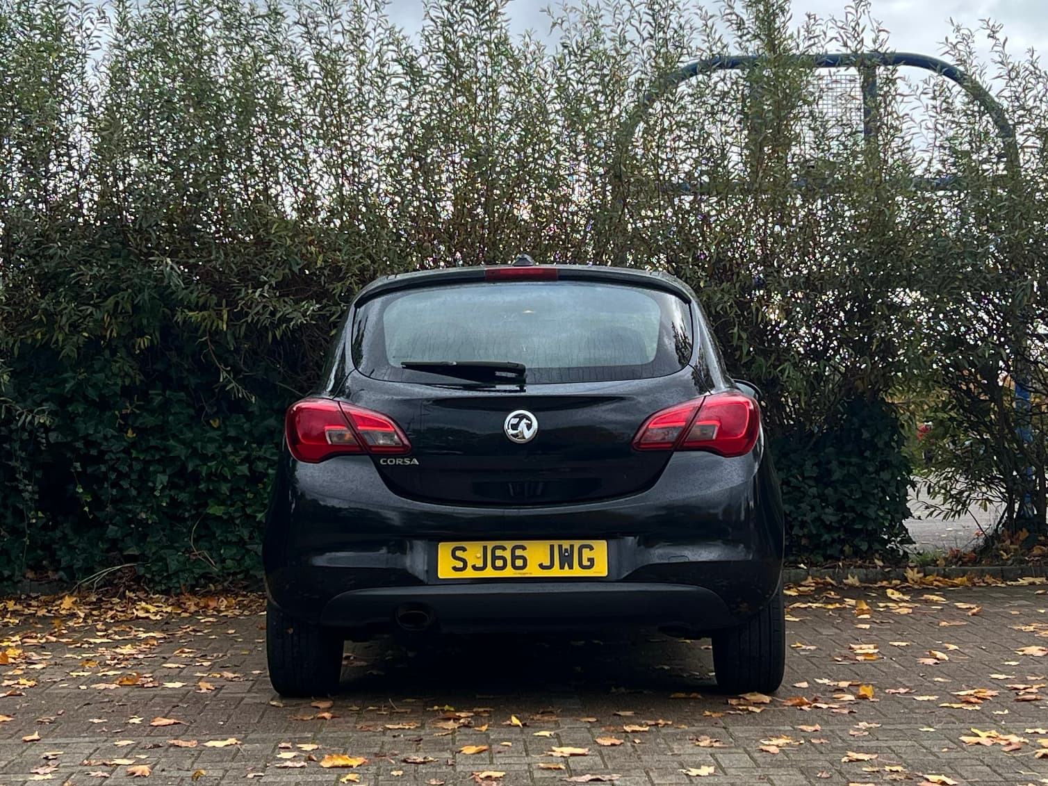 Car image 6