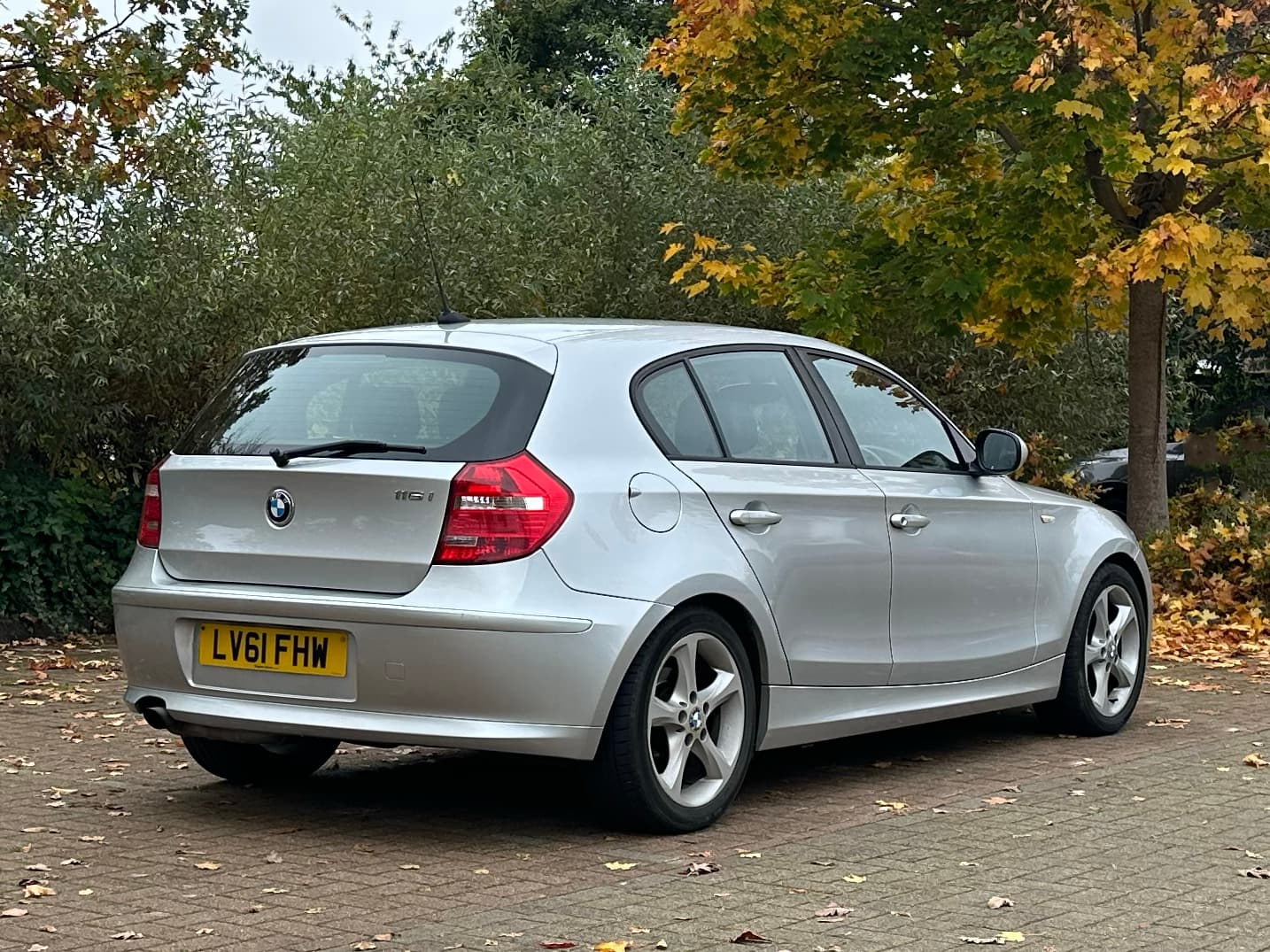 Car image 6