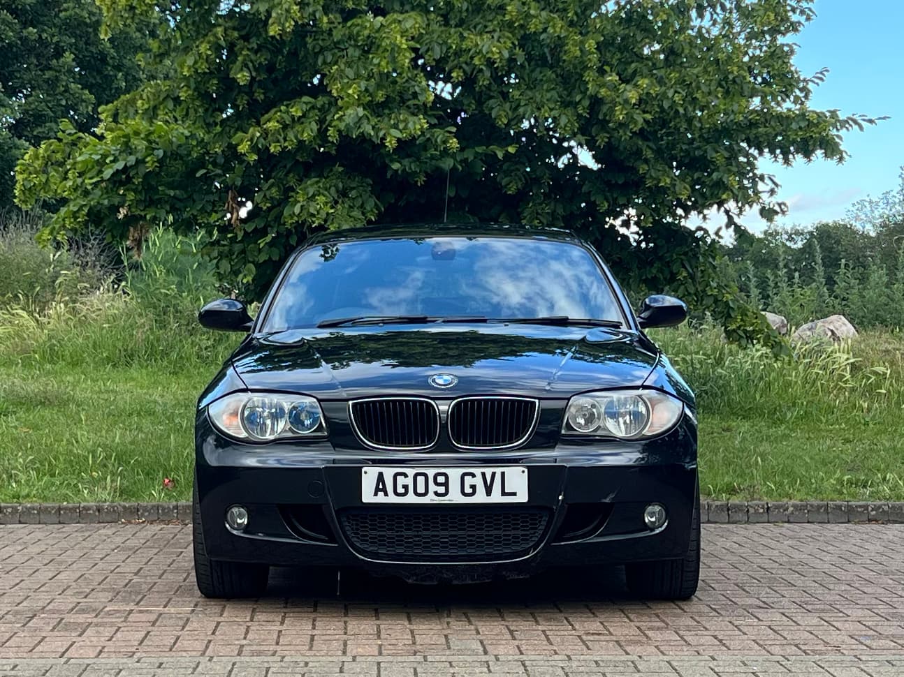 Car image 10