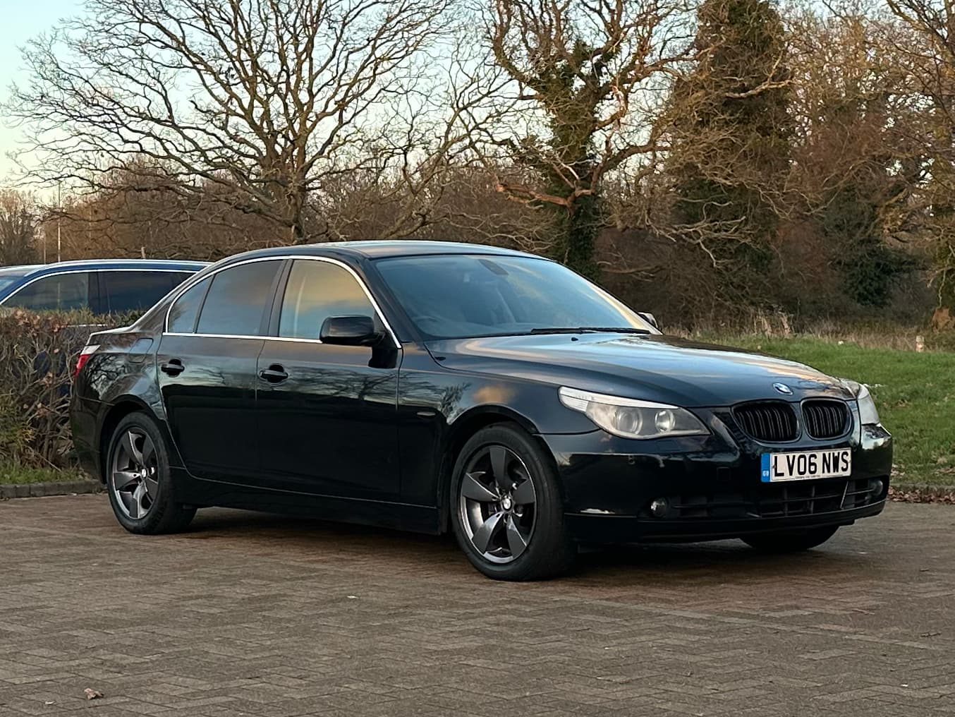 Car image 5