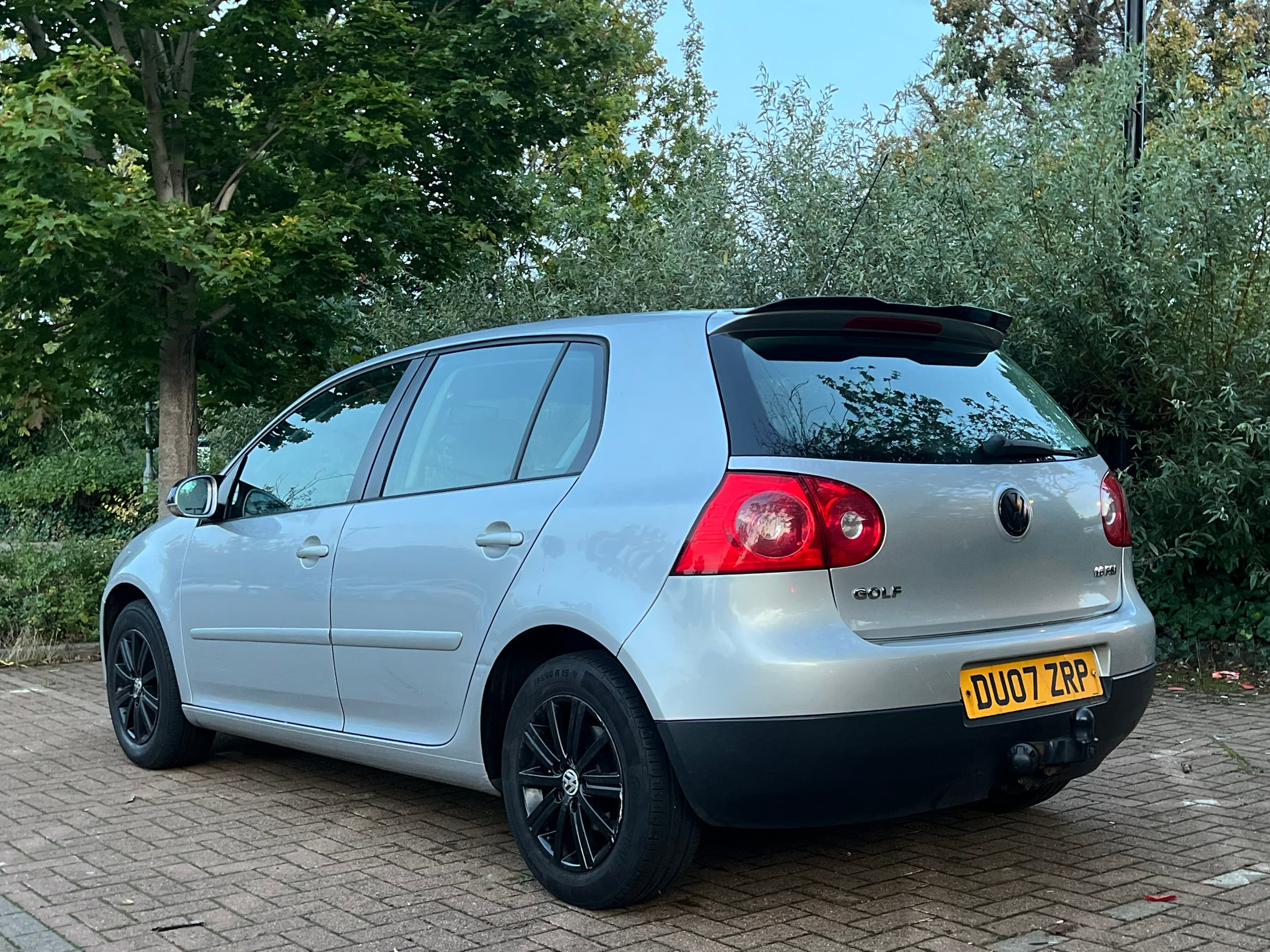 Car image 5