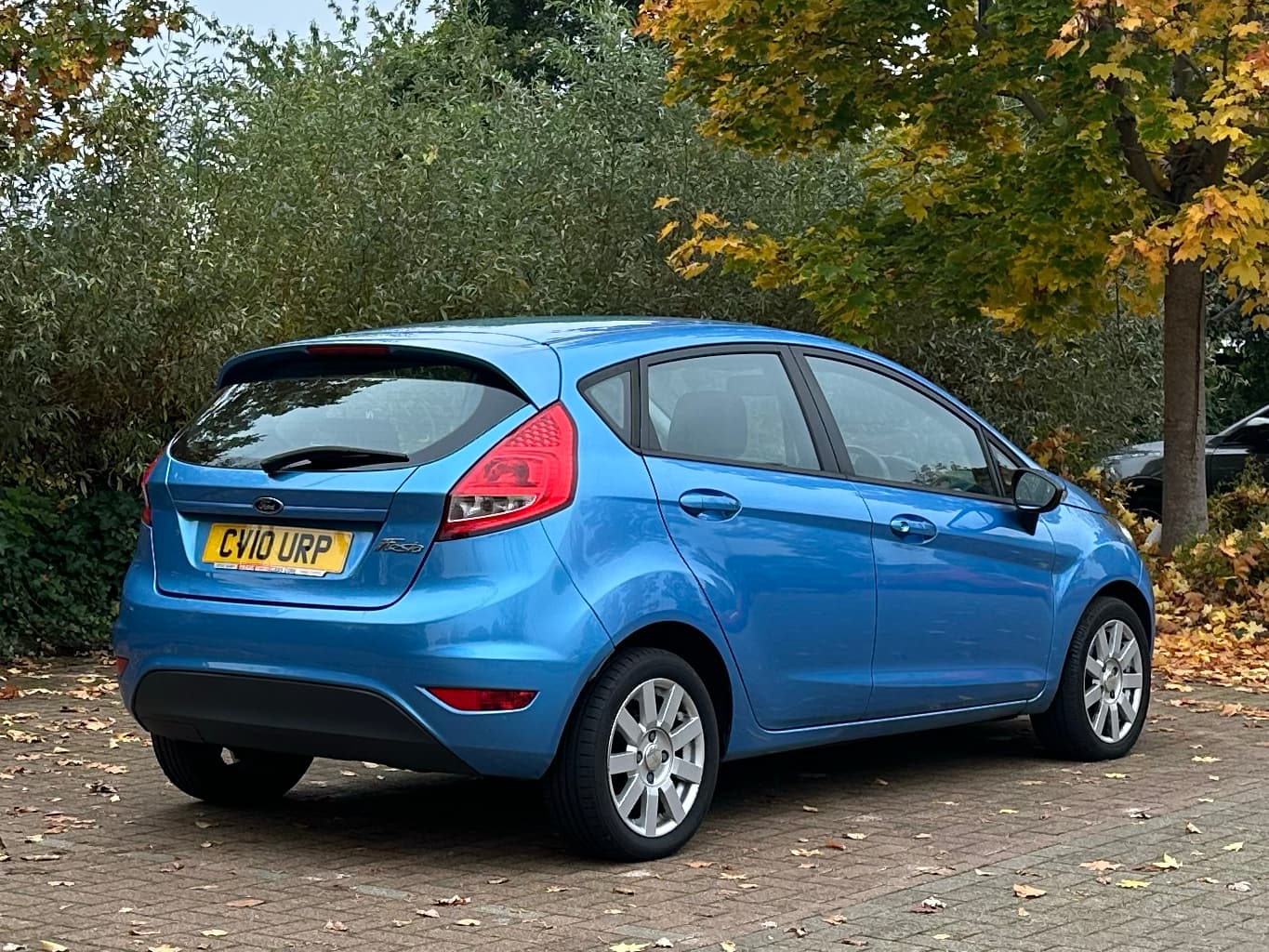 Car image 5